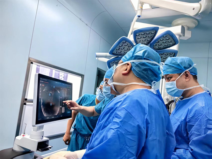 �? ���л����˶���׵�ö�·�߽��о�׼�滮_����.jpg