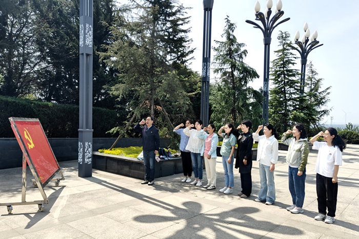 微信图片_20250430151737_副本.jpg 微信图片_20250430151737_副本.jpg